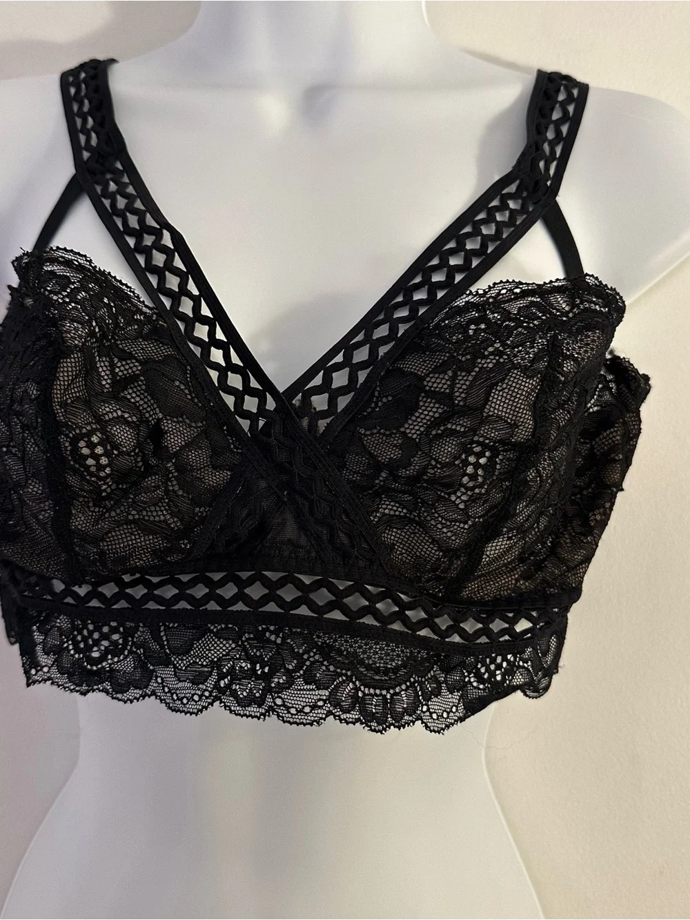 Adore Me | Verana Crisscross Bralette